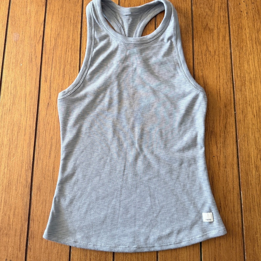 Vuori Mudra Fitted Tank Top Cloud Heather Gray Ribbed Racerback VW1012 Womens XS